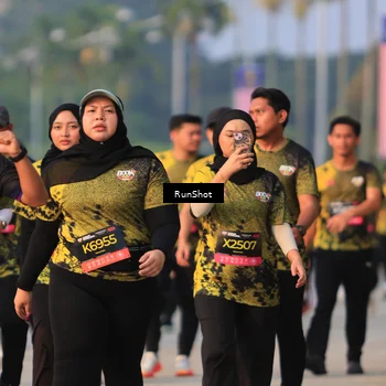 Runner Photo 6993050