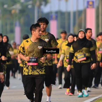 Runner Photo 6993053