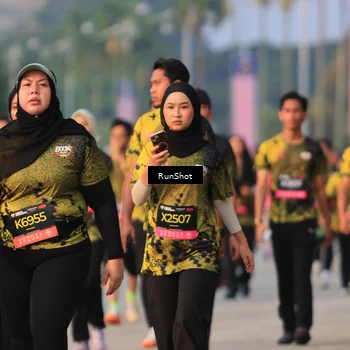 Runner Photo 6993064