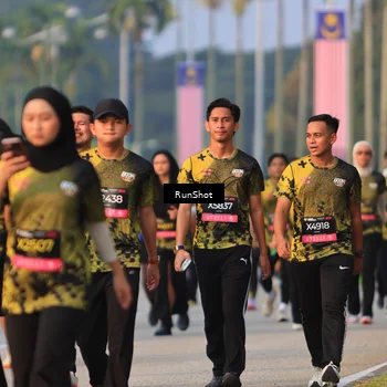 Runner Photo 6993068