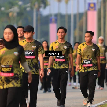Runner Photo 6993071
