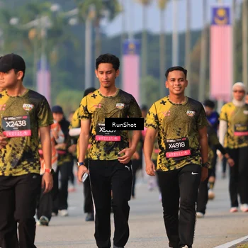 Runner Photo 6993086