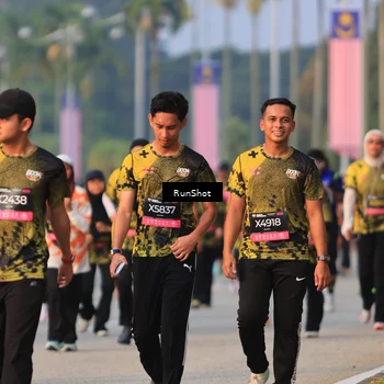 Runner Photo 6993090