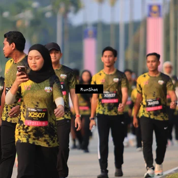 Runner Photo 6993092