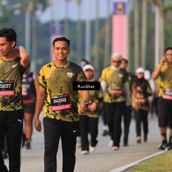 Runner Photo 6993108