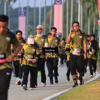 Runner Photo 6993126