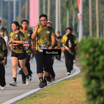 Runner Photo 6993134