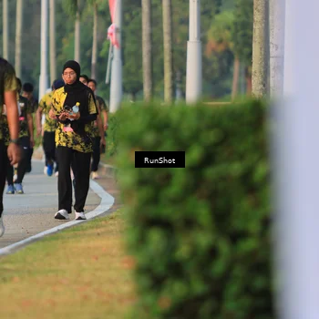 Runner Photo 6993145