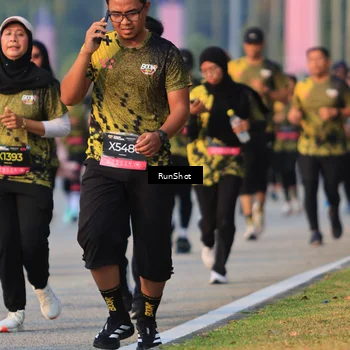 Runner Photo 6993154