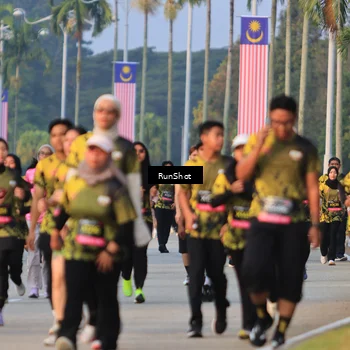 Runner Photo 6993160