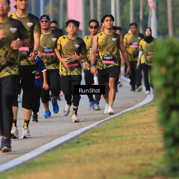 Runner Photo 6993198