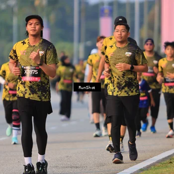 Runner Photo 6993211