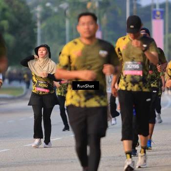 Runner Photo 6993218