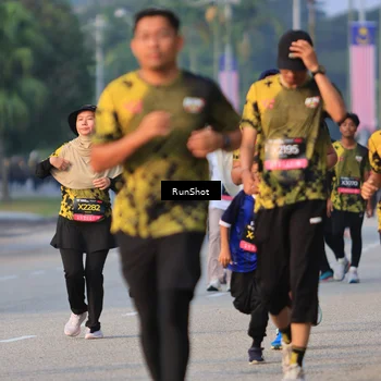 Runner Photo 6993219