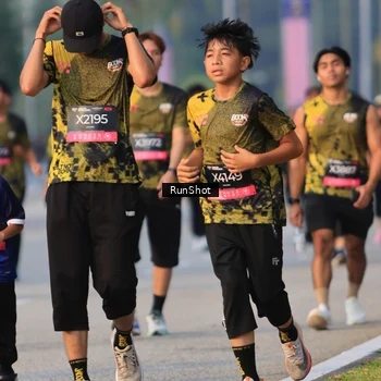 Runner Photo 6993241