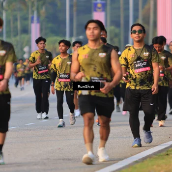 Runner Photo 6993252