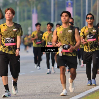 Runner Photo 6993255