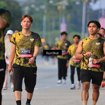 Runner Photo 6993259