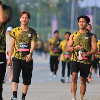 Runner Photo 6993275