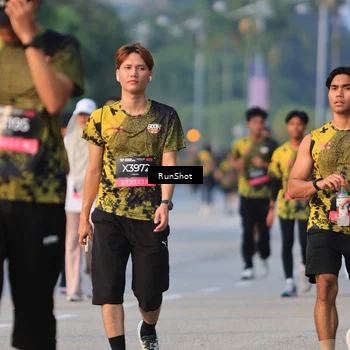 Runner Photo 6993278