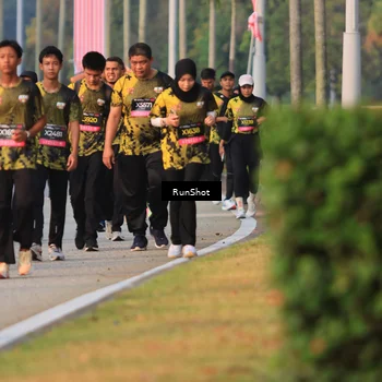 Runner Photo 6993284