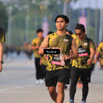Runner Photo 6993286
