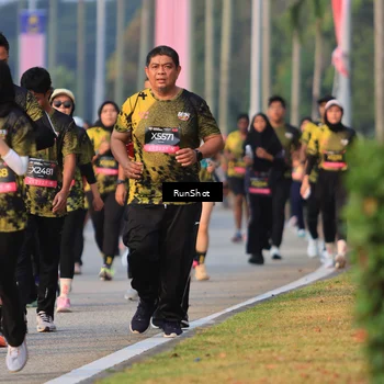 Runner Photo 6993326