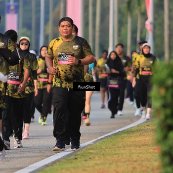 Runner Photo 6993327