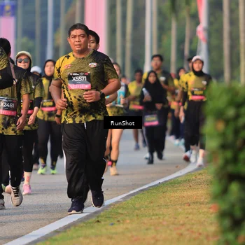Runner Photo 6993328