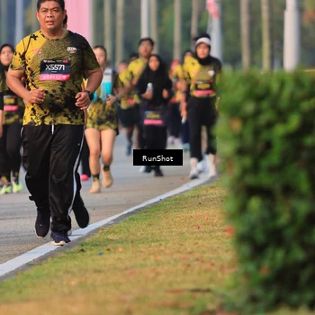 Runner Photo 6993330