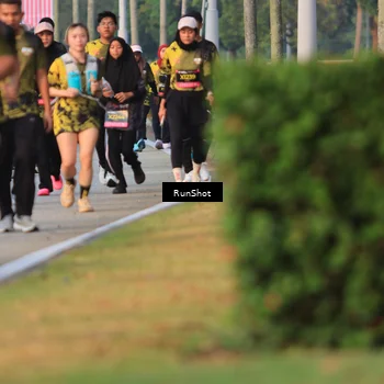 Runner Photo 6993345
