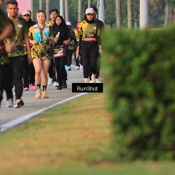 Runner Photo 6993347