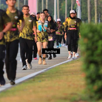 Runner Photo 6993349