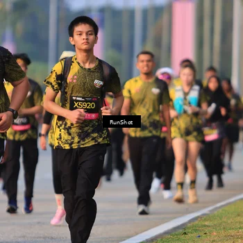Runner Photo 6993364
