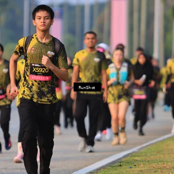 Runner Photo 6993365