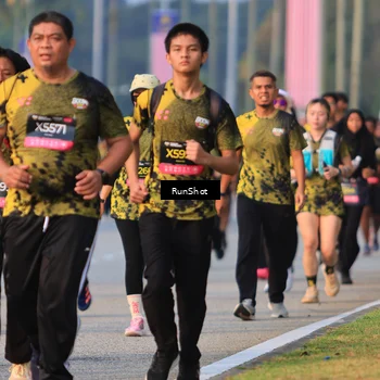 Runner Photo 6993370