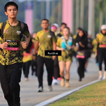 Runner Photo 6993371