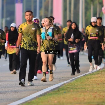 Runner Photo 6993378