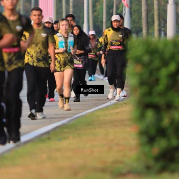 Runner Photo 6993380