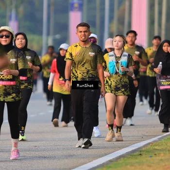 Runner Photo 6993382