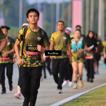 Runner Photo 6993388