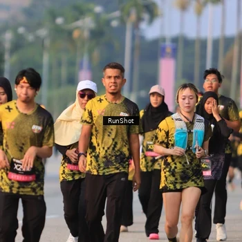 Runner Photo 6993403