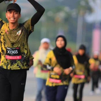 Runner Photo 6993503