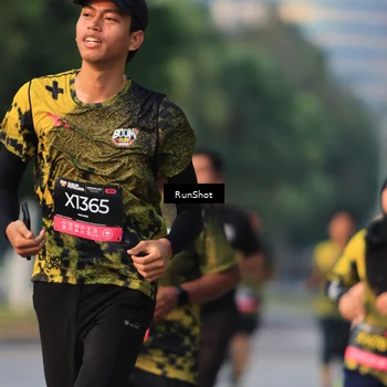 Runner Photo 6993511