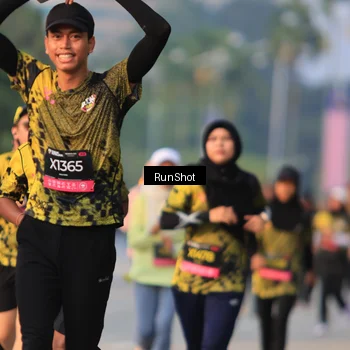 Runner Photo 6993522