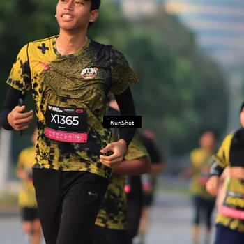 Runner Photo 6993524