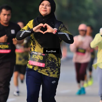 Runner Photo 6993531