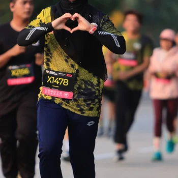 Runner Photo 6993536