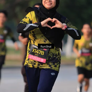 Runner Photo 6993551