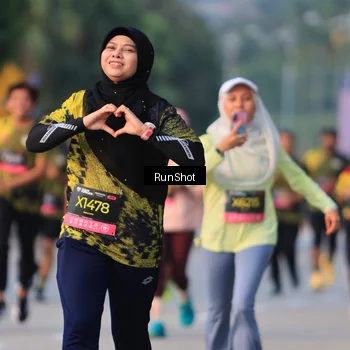 Runner Photo 6993559